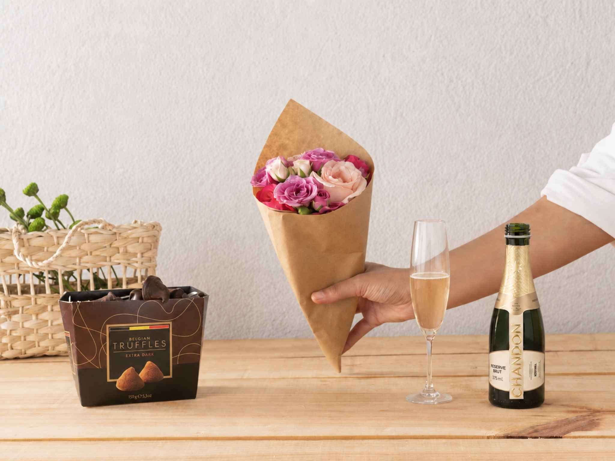 União Eterna, Trufas e Chandon União Eterna, Trufas e Chandon Para Entrega