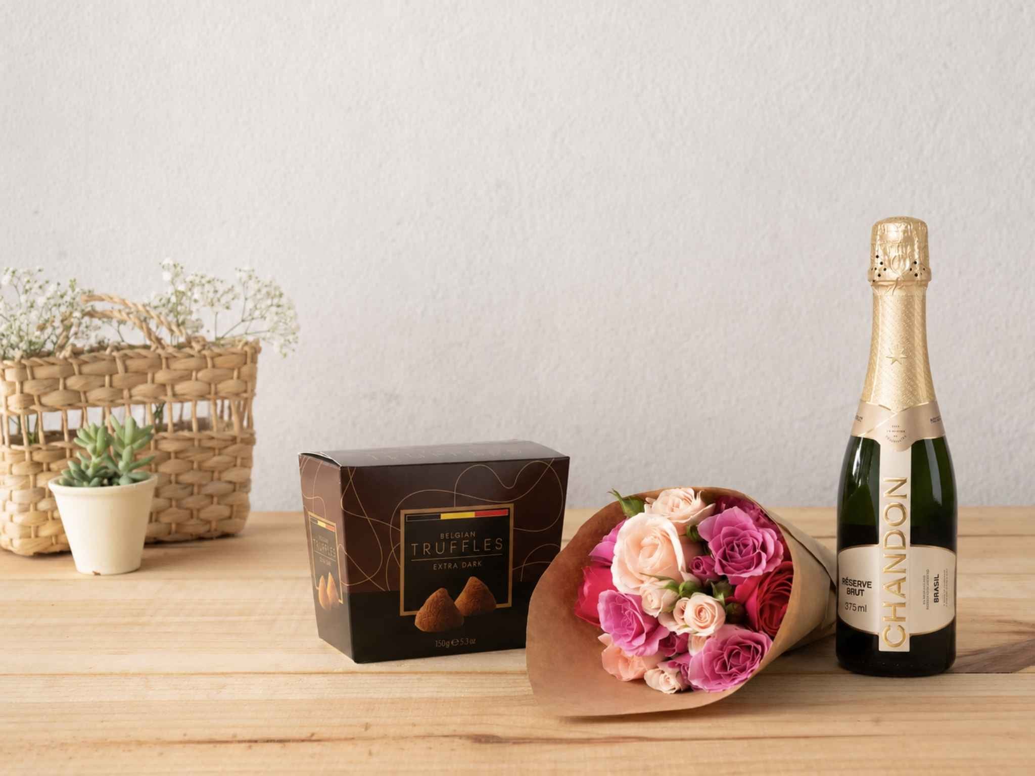 União Eterna, Trufas e Chandon União Eterna, Trufas e Chandon Para Entrega