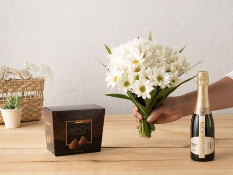 Buquê de Margaridinhas, Trufas e Chandon Para Entrega