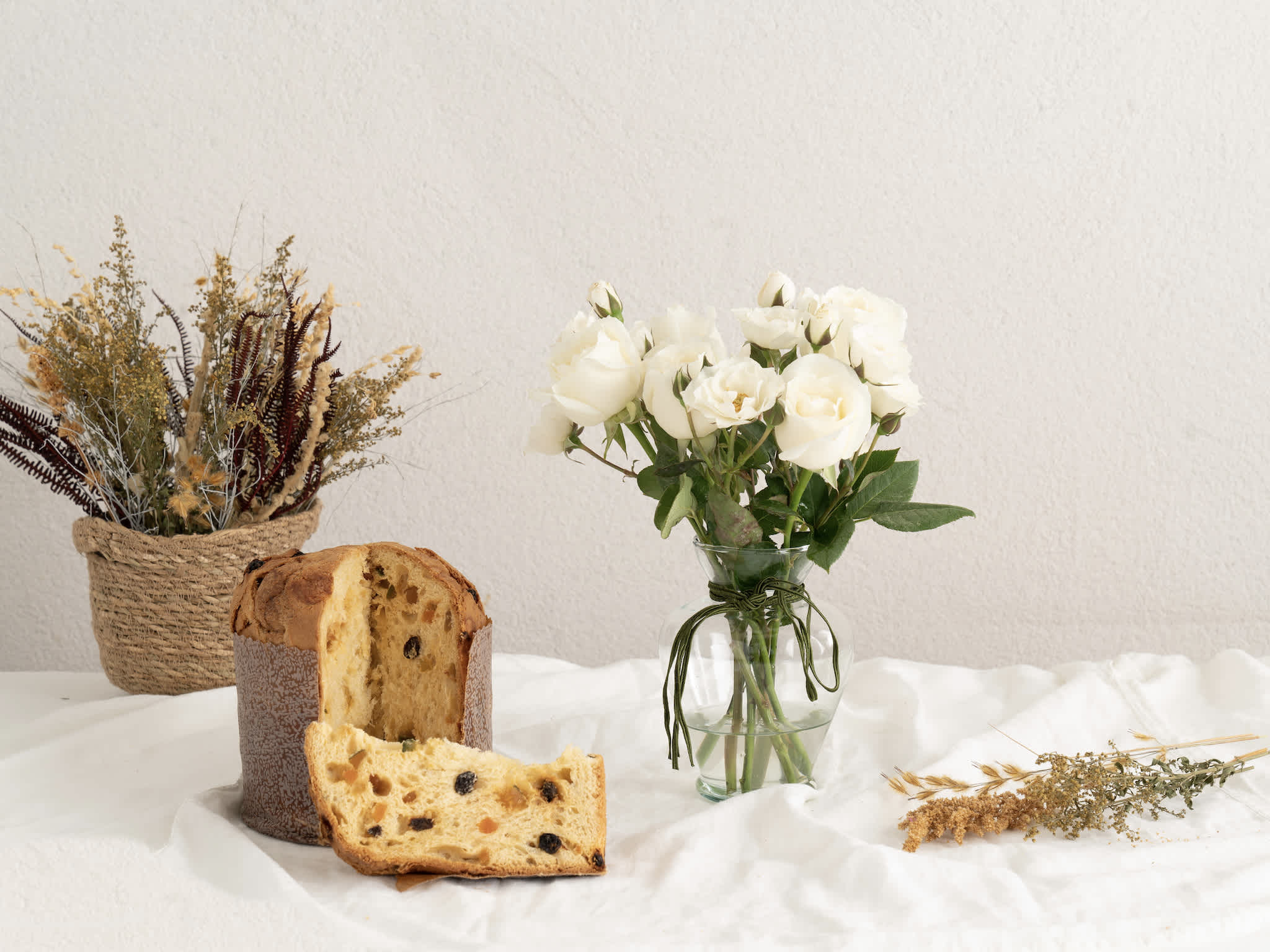 Flor de Canto Branca e Panettone Flor de Canto Branca e Panettone Para Entrega