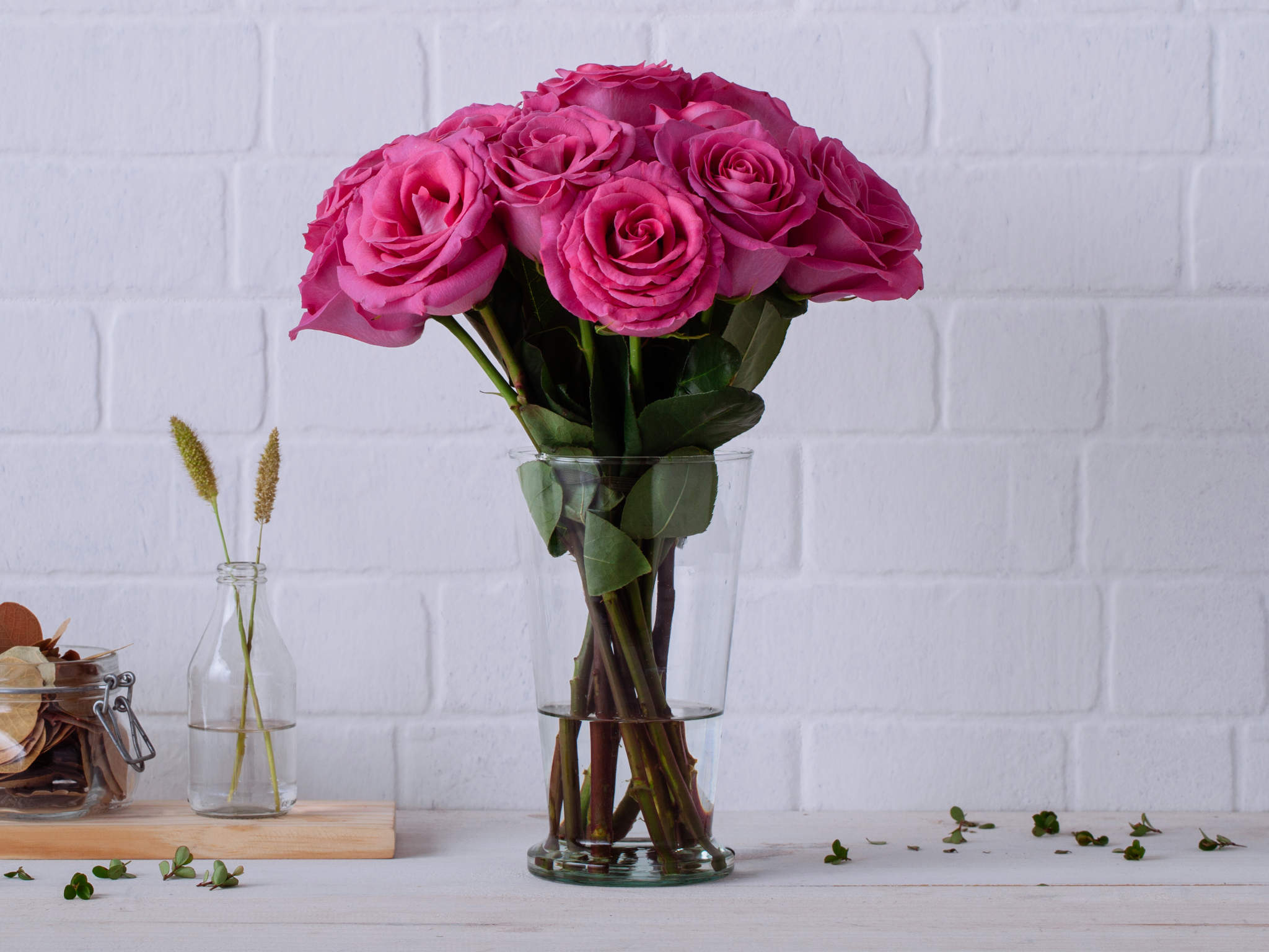 Arranjo de 12 Rosas Pink em Vaso de Vidro Para Entrega