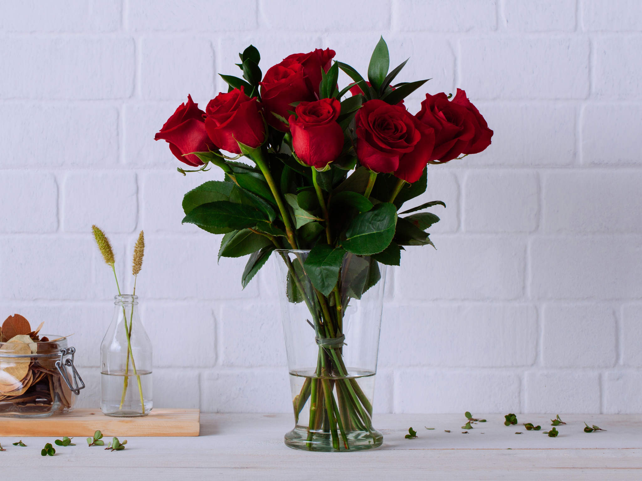 Arranjo de 10 Rosas Vermelhas Colombianas em Vaso