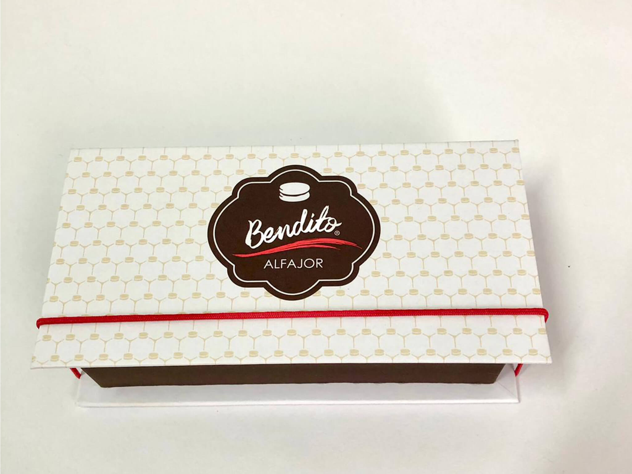 Caixa Com Dois Alfajores Decorados Caixa Com Dois Alfajores Decorados